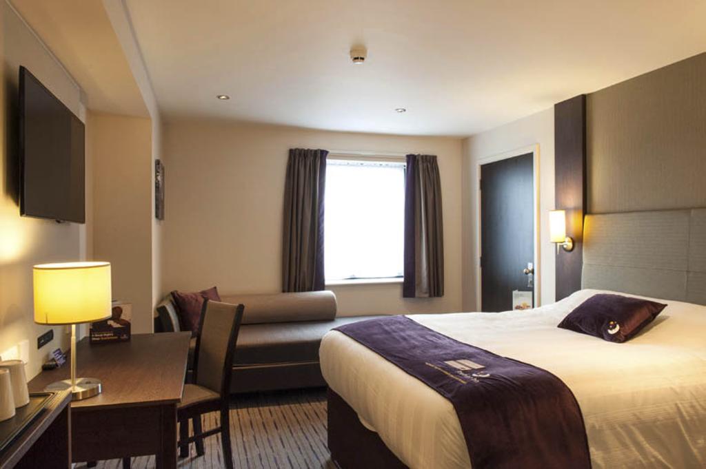 Premier Inn Barrow In Furness Bagian luar foto