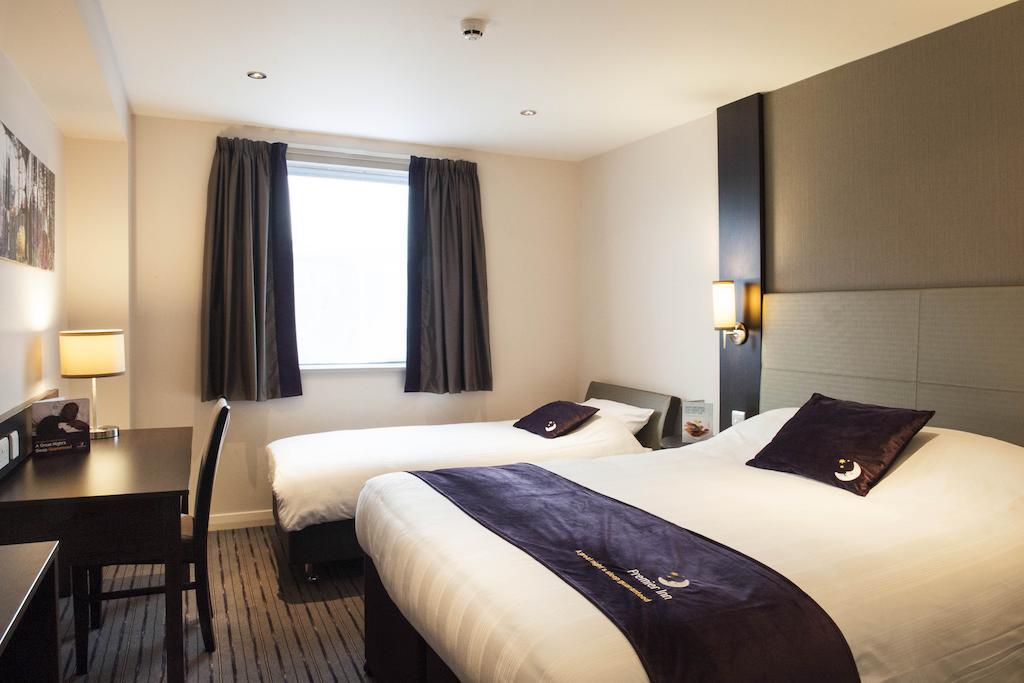 Premier Inn Barrow In Furness Ruang foto