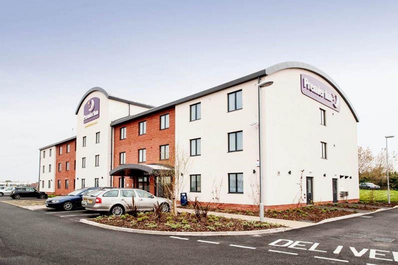 Premier Inn Barrow In Furness Bagian luar foto